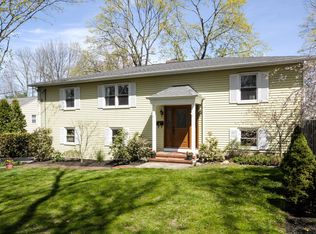 80 Hill Crest Ave, Berkeley Heights, NJ 07922