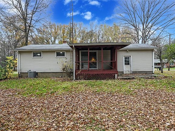 5th image of 5117 Oak Knoll Ave
