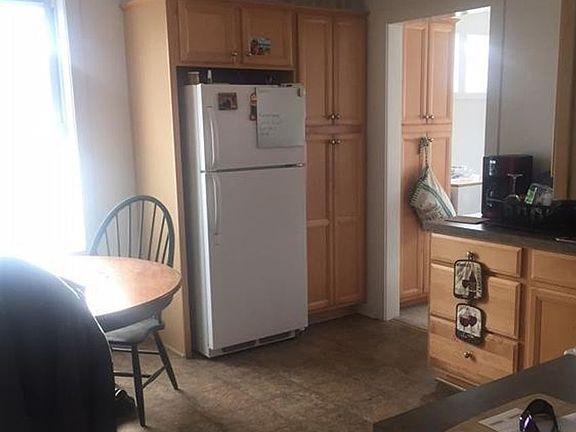 4th image of 1122 E Market St #B