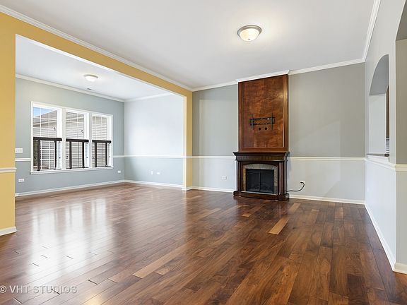 2nd image of 2617 Barrington Cir