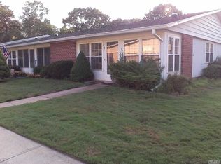 229 Blackpool Ct UNIT D, Ridge, NY 11961