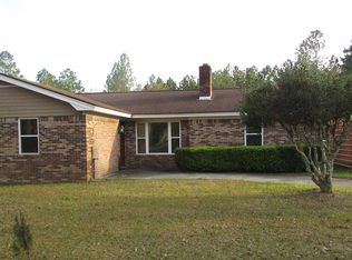 296 Playland Ave, Glennville, GA 30427