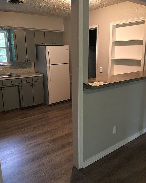 1st image of 510 E Polk Ave