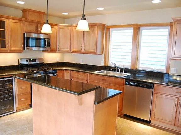 Kitchen with marble count