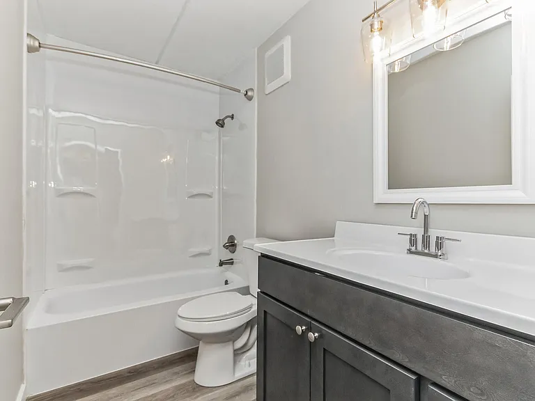 Chelsea Ridge Apartments — Photo 8