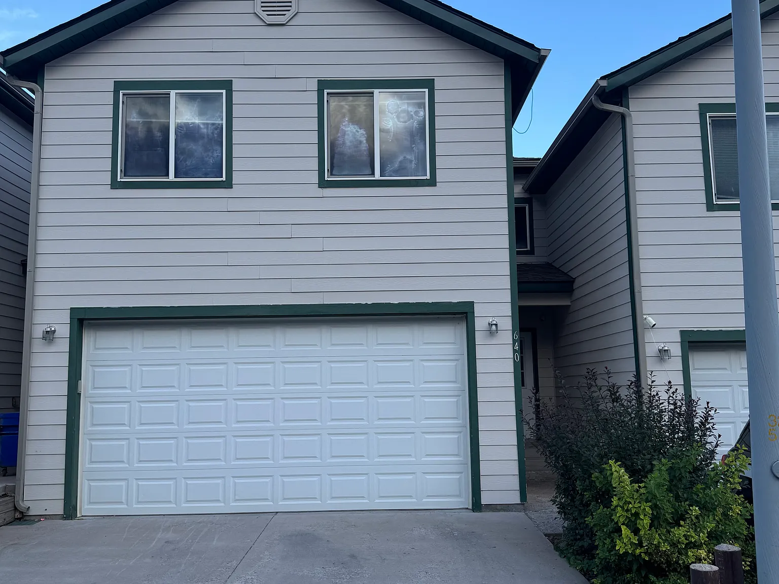3 bed, 2.5 bath, 1850 sqft, $3,000 — Photo 1