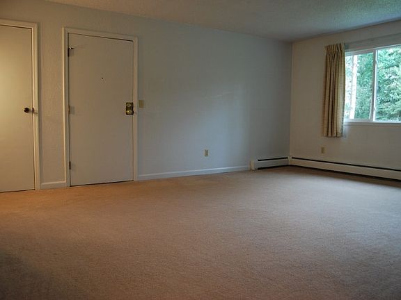 4th image of 7700 Duben Ave