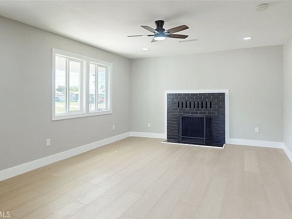 5th image of 1164 Thermalito Ave