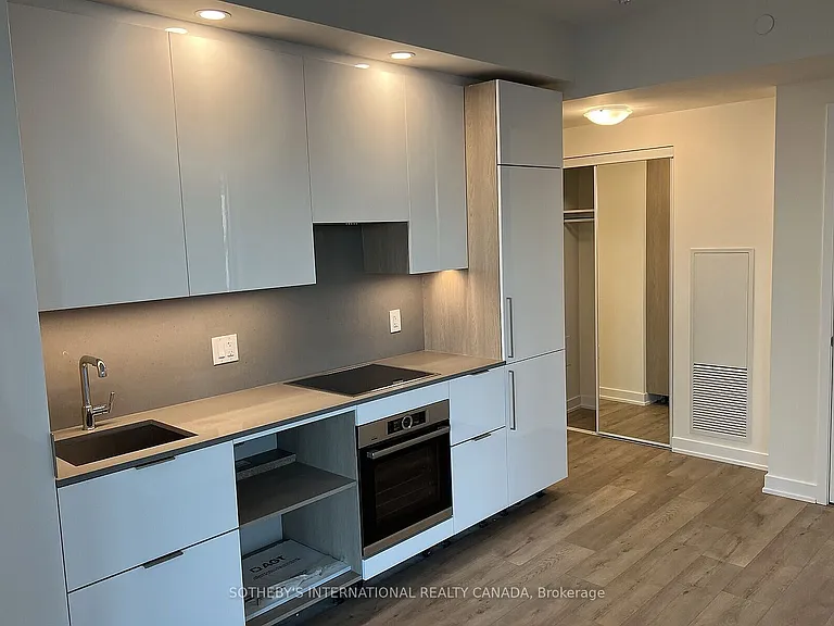 28 Freeland St #4807 — Photo 8