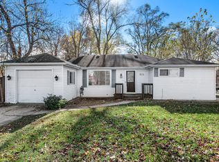 828 Port Sheldon St, Jenison, MI 49428