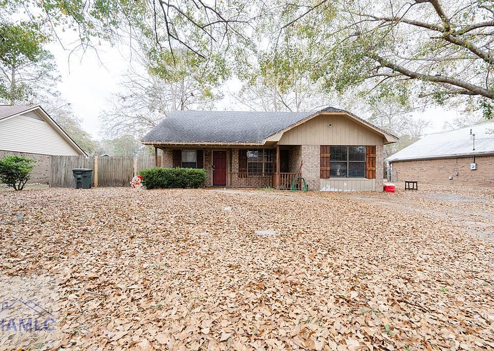 1st image of 808 Hidden Hollow Cir