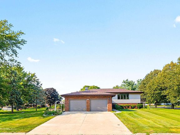 2nd image of 106 Melissa Dr