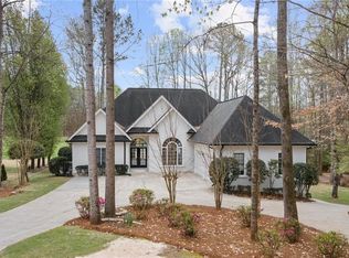 5530 Madison Pl, Flowery Branch, GA 30542