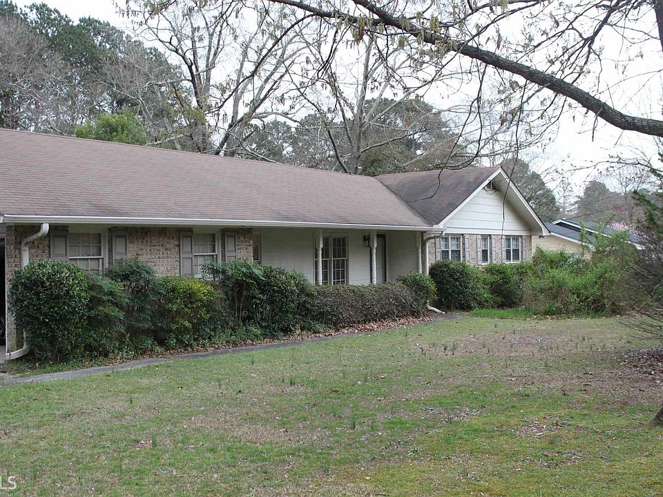 1st image of 2982 Skyland Dr