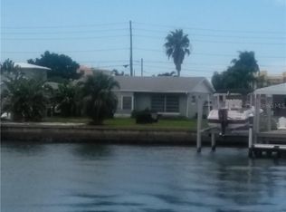 11405 3rd St E, Treasure Island, FL 33706