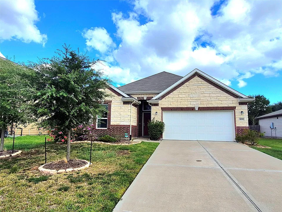 6111 Whitewing Rd