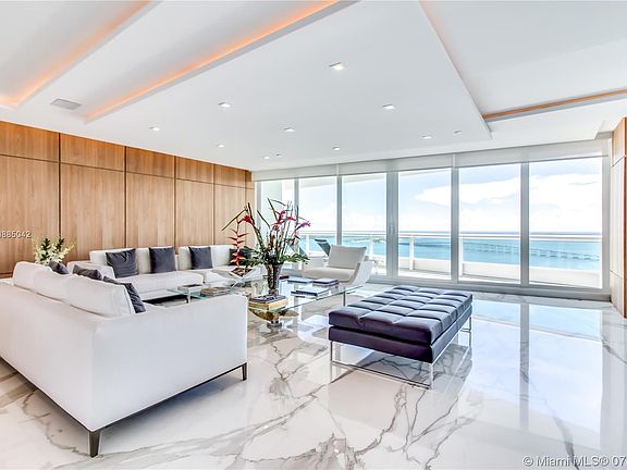 3rd image of 1643 Brickell Ave APT 2905
