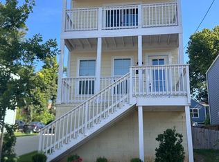 124 E Spring St APT A, Fayetteville, AR 72701