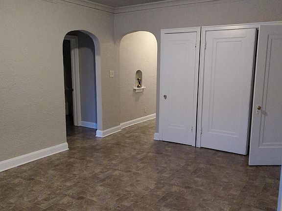 3rd image of 2431 W Capitol Dr #304