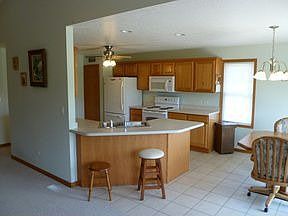 5th image of 807 Oriole Dr