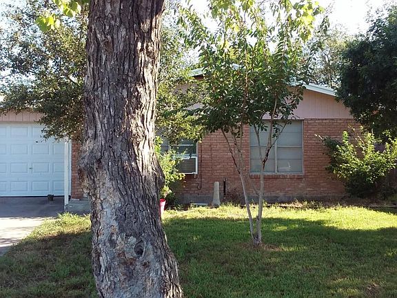 5th image of 4026 Bradford Dr