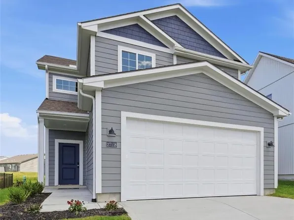 27118 E Oak View Dr, Lake Lotawana, MO 64086