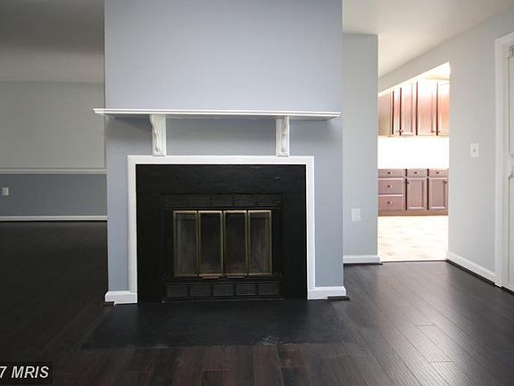 4th image of 18120 Chalet Dr #11304