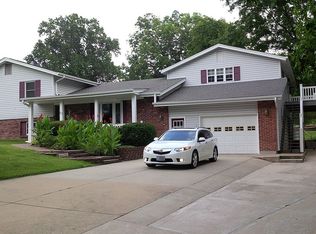 41 Cheyenne Dr, Saint Charles, MO 63304