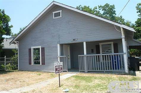 3rd image of 619 W Theo Ave