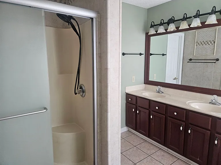 734 Concord Farms Ln — Photo 21