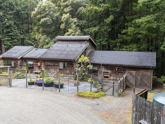 2nd image of 44475 Little River Airport Road