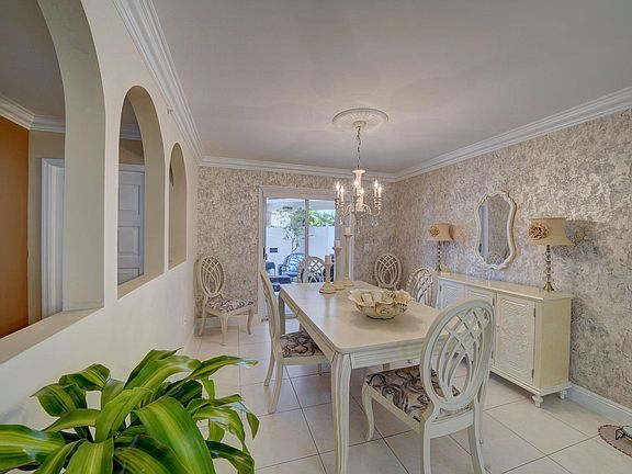 5th image of 7616 Granville Dr #109