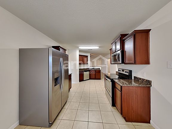 3rd image of 22422 Bauer Canyon Dr