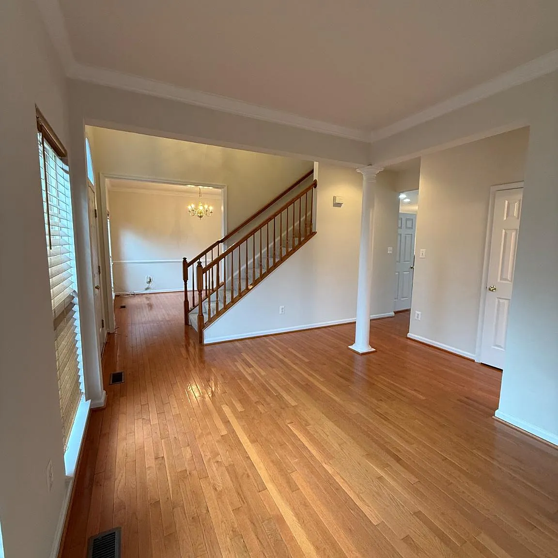 4 bed, 3.5 bath, 3130 sqft, $3,100 — Photo 3
