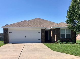 1628 Lucas Dr, Webb City, MO 64870