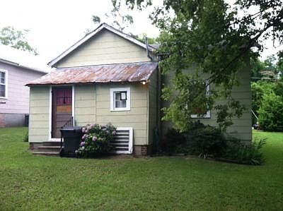 2nd image of 721 19th St