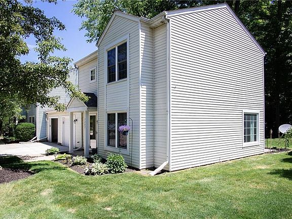 2nd image of 7297 Chatham Ct