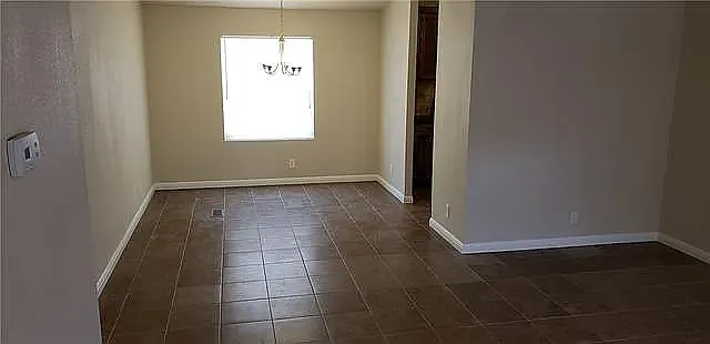 305 S Cougar Ave — Photo 22