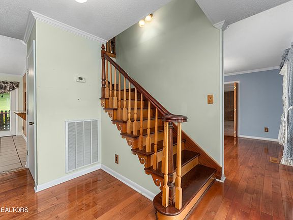 5th image of 6848 Ivanwood Dr