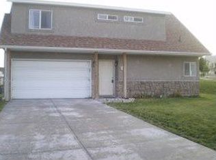 2047 Raspberry Dr, Saratoga Springs, UT 84045