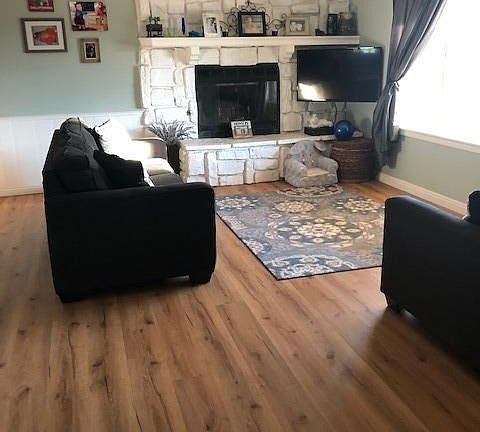 2nd image of 7533 Oakwood Ave