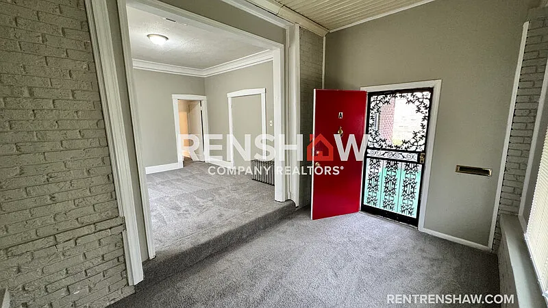4 bed, 1.0 bath, 1709 sqft, $1,250 — Photo 2