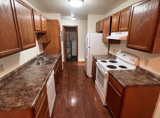 925 Page Dr S #201, Fargo, ND 58103