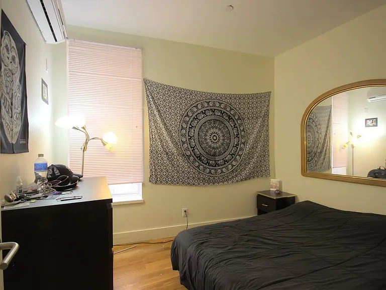 431 Grand St #5C — Photo 8