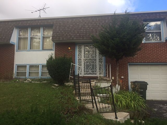 1st image of 17760 Arlington Dr