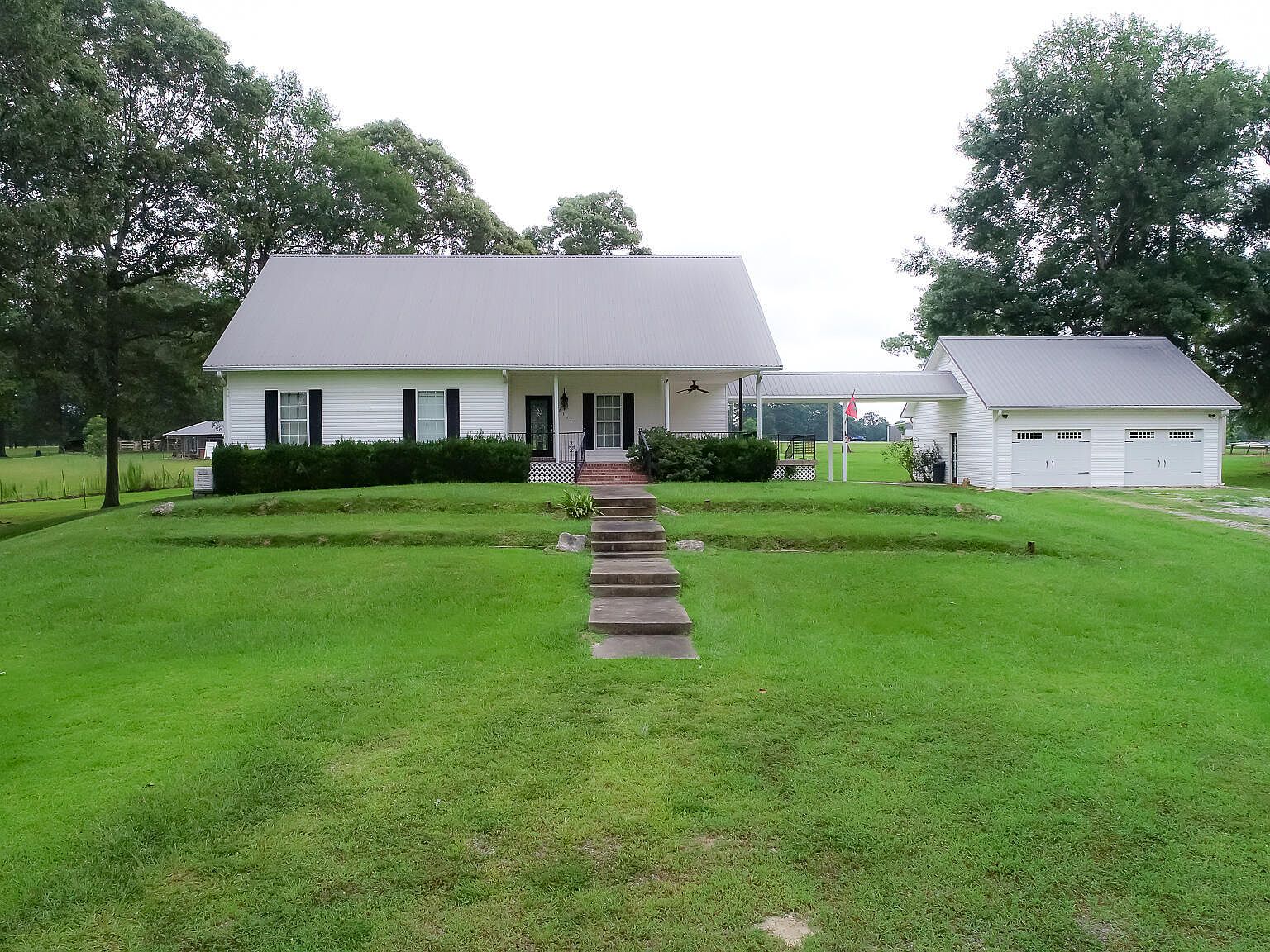 2357 American St, Ville Platte, LA 70586 Zillow
