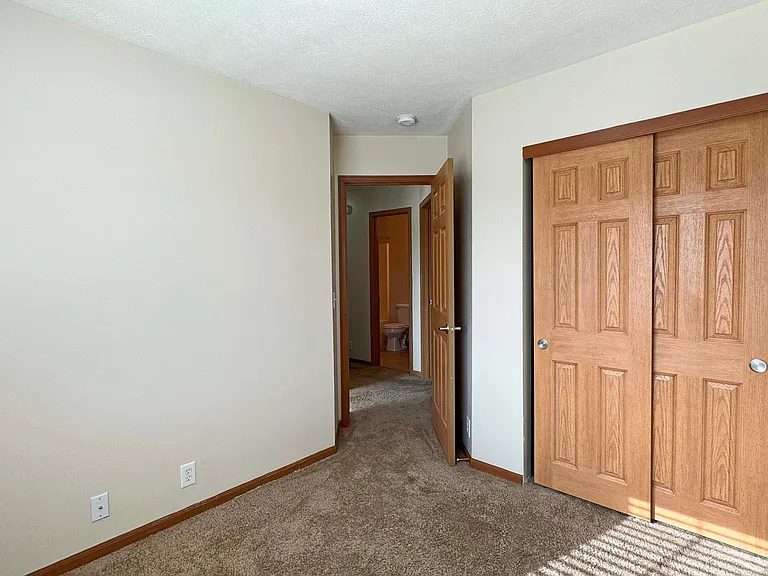 4332 N Hws Cleveland Blvd — Photo 15