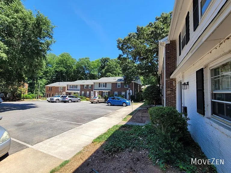 3003 Overton Dr #D — Photo 22