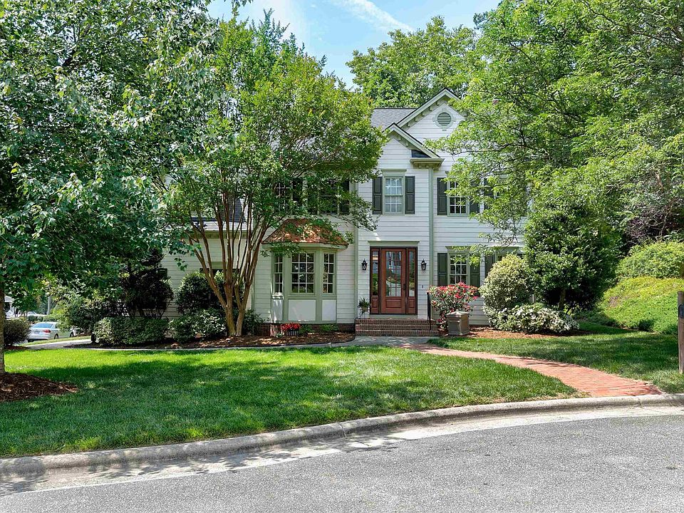 1st image of 101 Parkvine Cir