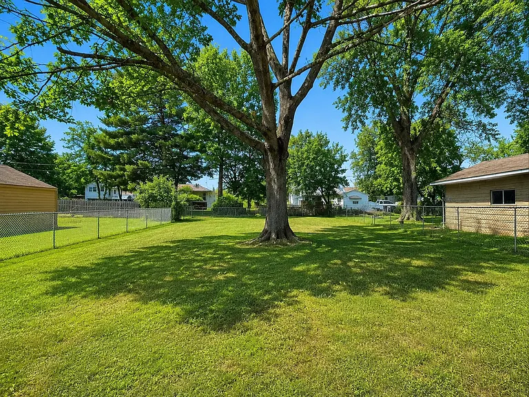 2916 S Roena St — Photo 12